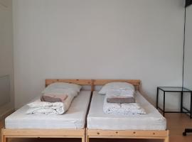 Private Room in a shared apartment，位于欧登塞的民宿
