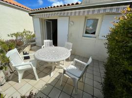 Maison Vaux-sur-Mer, 2 pièces, 4 personnes - FR-1-550-16，位于滨海沃的度假屋