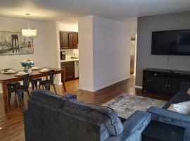 Awesome Condo in Central Raleigh，位于罗利的酒店