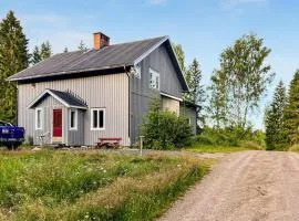 Lovely Home In Sysslebäck With Kitchen