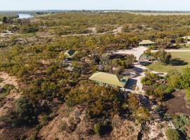 Riverbush Cottages