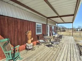 Boyd Countryside Cabin with Patio and Farm Views