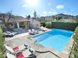 Owl Booking Villa Can Gorreta - 5 Min Walk To The Old Town，位于波连斯萨的别墅