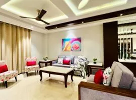 BluO 3BHK - DLF CyberCity, MG Road, Balcony, Lift