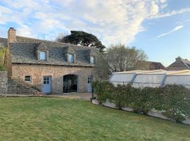 Maison bretonne en pierre avec WIFI et piscine couverte à LOUANNEC - Réf 846，位于劳恩尼克的度假屋