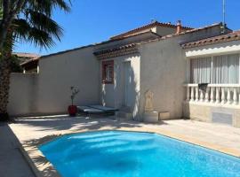 Maison avec piscine privée，位于勒格罗-迪鲁瓦的度假屋