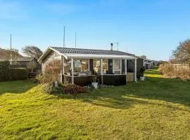 Gorgeous Home In Løgstør With Kitchen