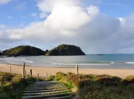 Matapouri & Tutukaka Spectacular Coastal Views- Aroha Luxury Guest Suite