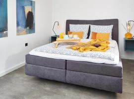 Nord29 - Exklusive Ferienwohnung am Waldrand Meschede，位于梅舍德的酒店