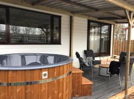 Hottub Forest chalet op de Veluwe!，位于皮滕的酒店
