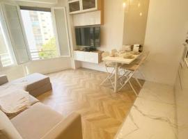 Appartement 2P Idéalement Placé Juan les Pins，位于胡安莱潘的公寓