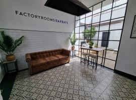 Factory Rooms Barbate，位于巴尔巴特的酒店