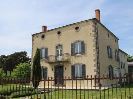 Idéal voyageurs & travailleurs cherchant du calme，位于Manglieu的酒店