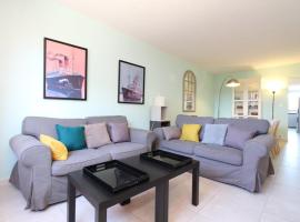 Appartement 3 pièces moderne à Balaruc-les-Bains avec garage privé, internet et équipements complets - FR-1-553-191，位于巴拉吕克莱班的酒店