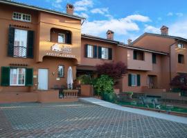 VILLA FENIX OSIO SOTTO，位于奥肖索托的酒店