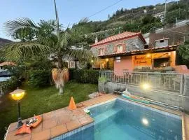 Secluded cottage w pool, oceanside view, 3BR, 3BA
