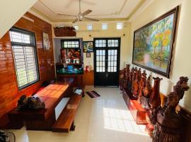 Căn hộ 4 phòng nghủ với 7 giường lớn gần Đại Nội -Đại Nội Saphia Homestay，位于Thôn An Hòa的酒店