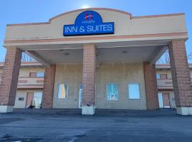 Haven Inn & Suites St Louis Hazelwood - Airport North，位于黑泽尔伍德兰伯特-圣路易斯国际机场 - STL附近的酒店