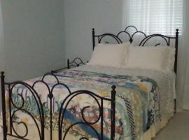Lynn's Cozy Cottage