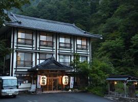 奥鬼怒温泉酒店 加仁汤(Okukinu Onsen Hotel Kaniyu)，位于日光的酒店