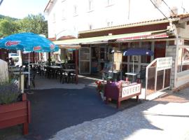 Hotel La Grand Halt，位于La Bastide-Puylaurent的酒店