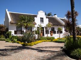 海角村住宿加早餐旅馆，位于德班维尔Mediclinic Durbanville附近的酒店