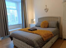 Bright, Comfortable Home, Convenient for City Centre，位于利物浦的酒店