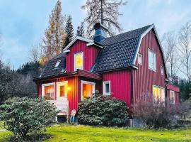 6 person holiday home in ÅMÅL-By Traum，位于奥莫尔的酒店