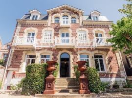 La villa 10 HÔTEL SPA，位于埃特勒塔的酒店