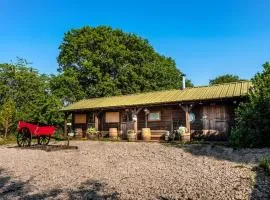 The Stables At The Oaks