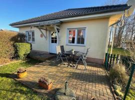 Ferienwohnung OTTOSIN mit Terrasse und Garten，位于Dargen的公寓