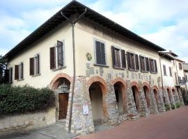 普拉佐塔尔来提 - 魅力酒店 - 历史建筑，位于奇维泰拉伊恩瓦尔迪基亚纳的酒店