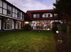 Hotel am Stadtwald，位于施特拉尔松德的酒店