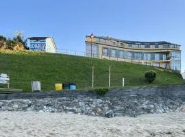 Nice Apartment In O Porto De Espasante