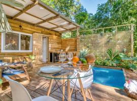 Monkey Tiny House - Private swimming pool，位于Big Bight的酒店