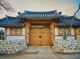 Hanok Stay - JukRokJungSa，位于求礼郡的别墅