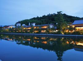文珠庄酒店，位于宫津市天桥立景观乐园附近的酒店