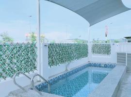 Prima Guest House - Puncak Alam Homestay Mus-lim friendly，位于Bandar Puncak Alam的乡村别墅