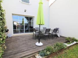 Maison Moderne Proche Port La Cotinière – 4 Pers, Jardin, Terrasse, Plages à Proximité - FR-1-246A-109，位于奥雷龙圣皮耶尔的酒店