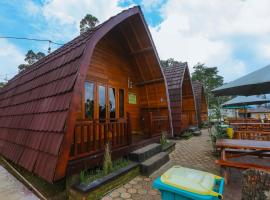 De Bloem Lake View Pangalengan，位于Pengalengan的酒店