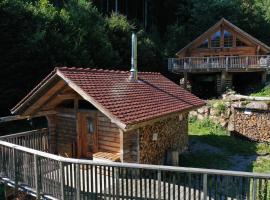 Schwarzwald Romantikhütte *kuschelig *einzigartig，位于斯堪肯塞尔的露营地