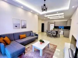 Flat with Shared Pool and Backyard in Alanya