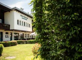 Hotel Russweiher，位于Eschenbach in der Oberpfalz的酒店