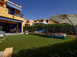 Sea View Meloneras Terrace Duplex +Wifi +Barbecue，位于梅罗那瑞斯的酒店