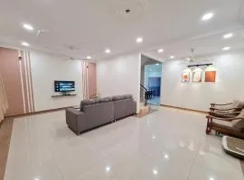 Air-home M9 Simpang, 4Bedroom, 10Pax, Netflix