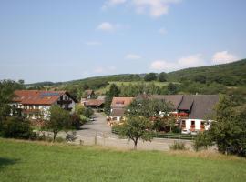 费佛达尔旅馆酒店，位于俄伦比斯的酒店