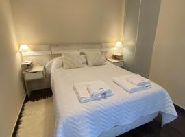 Dpto temporario 5 - Corrientes - PQ ALQUILERES TEMPORARIOS，位于科连特斯的自助式住宿