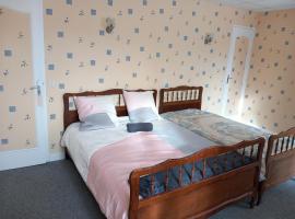 Chambre hôtel 9，位于Champeix的酒店