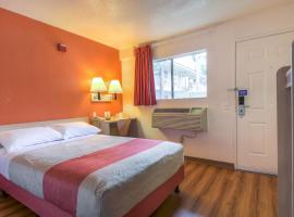 奇诺6汽车旅馆 - 洛杉矶区，位于奇诺的酒店