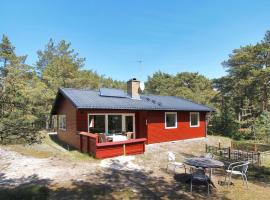 Holiday Home Apelone - 300m from the sea in Bornholm by Interhome，位于维斯特索马肯的酒店